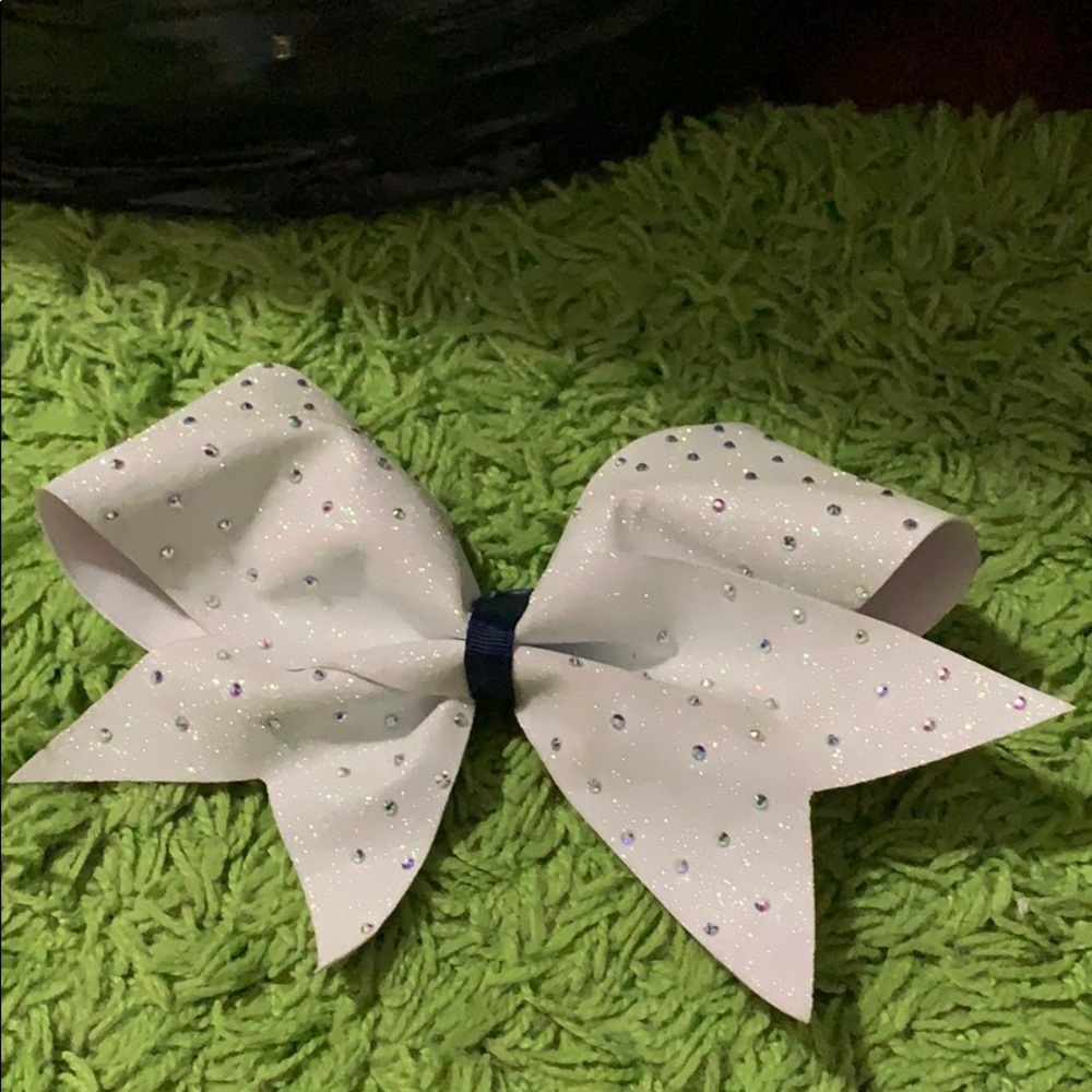 Sparkly white bow bedazzled